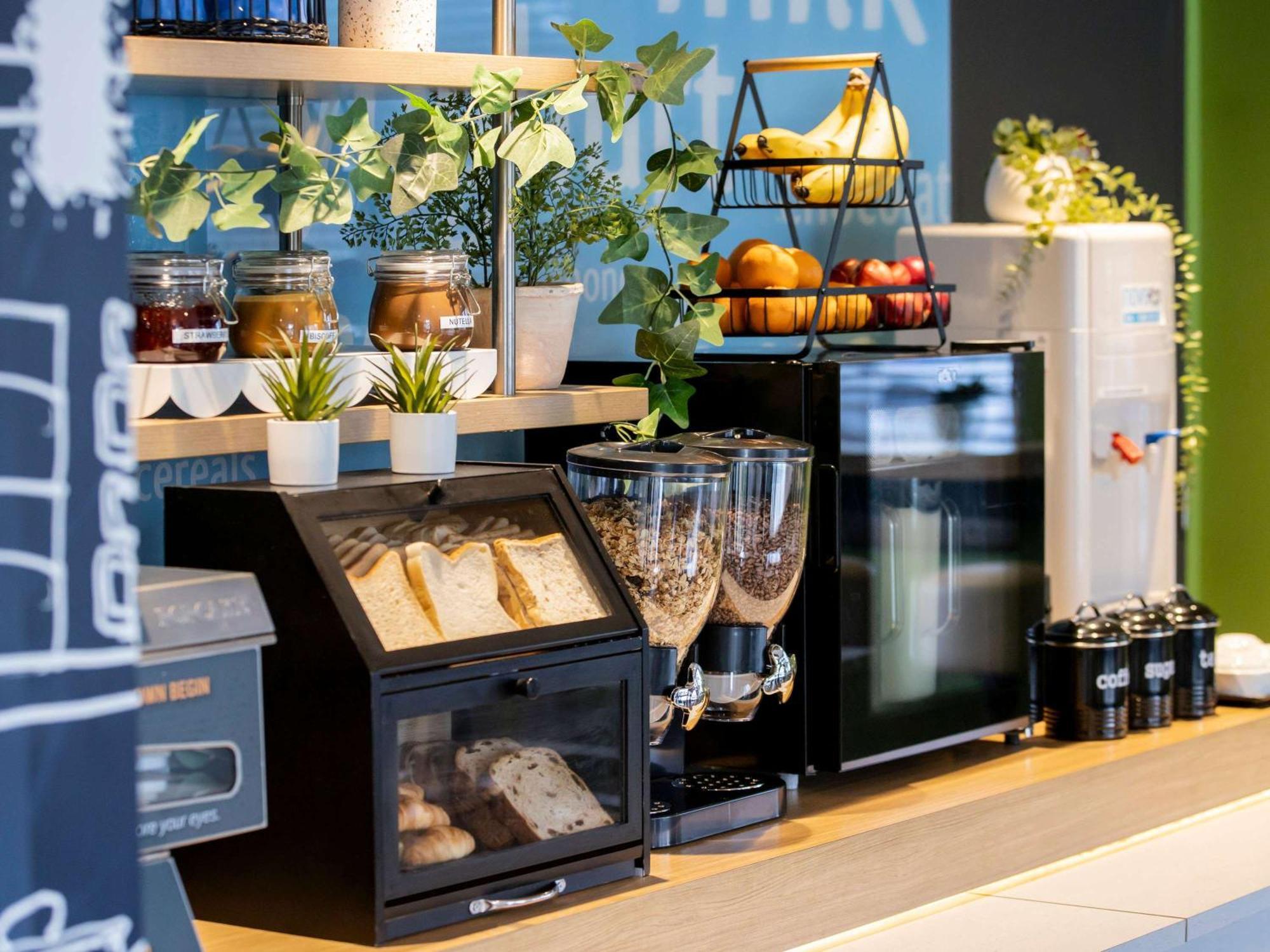 Ibis Budget - Casula Liverpool Esterno foto