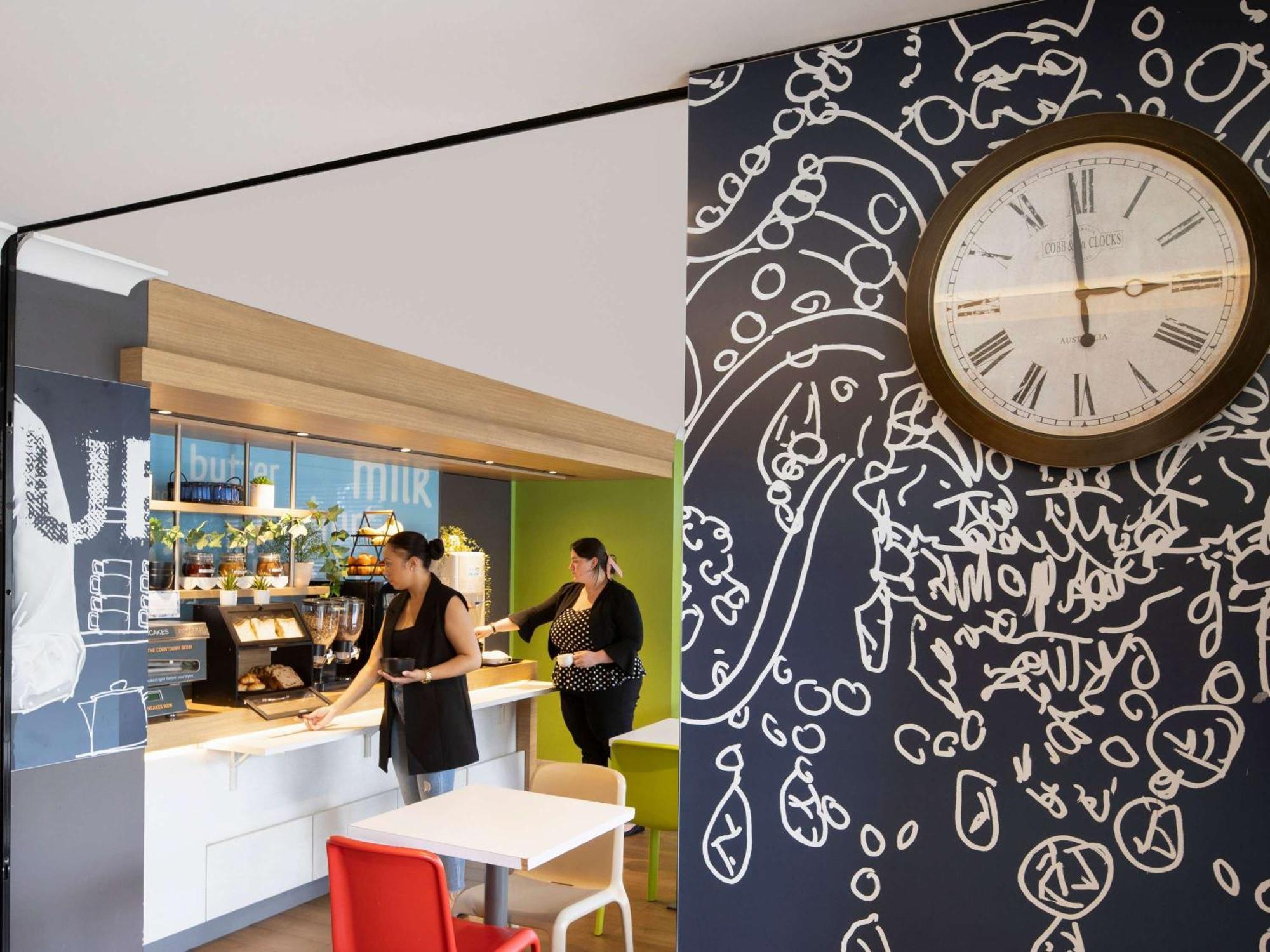 Ibis Budget - Casula Liverpool Esterno foto