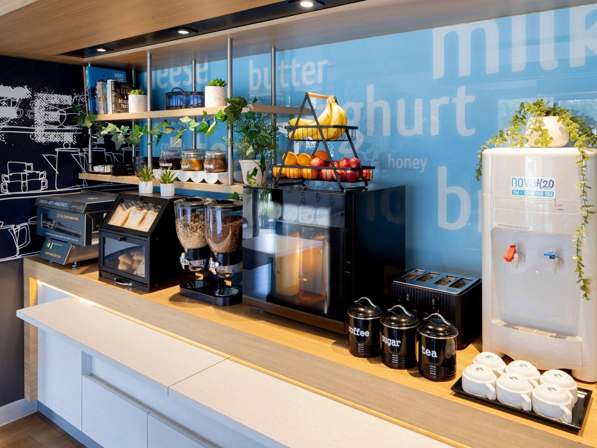 Ibis Budget - Casula Liverpool Esterno foto