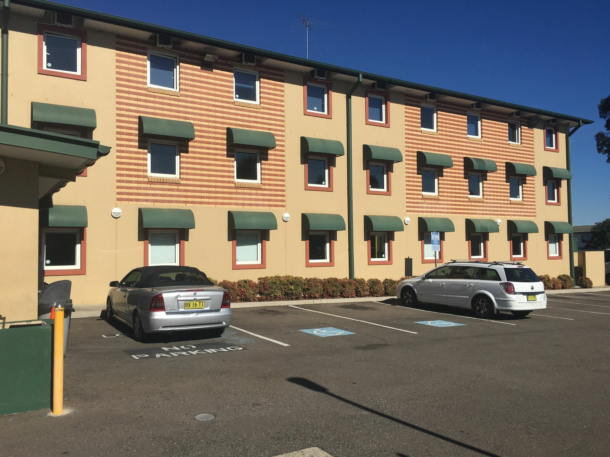 Ibis Budget - Casula Liverpool Esterno foto